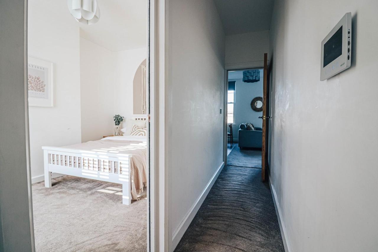 קארדיף Principality View Apartment Two, By Solace Stays מראה חיצוני תמונה